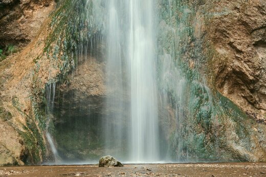 waterfall-ge9216d563_1920.jpg